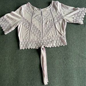 Lace motif lavender crop top